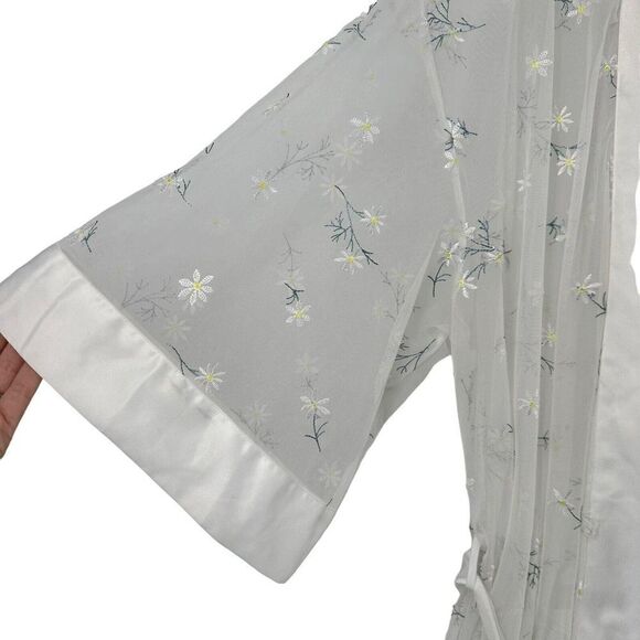 INC Intimates Robe Womens Size XXL White Sheer Floral Embroidered Satin Trim - Picture 4 of 9